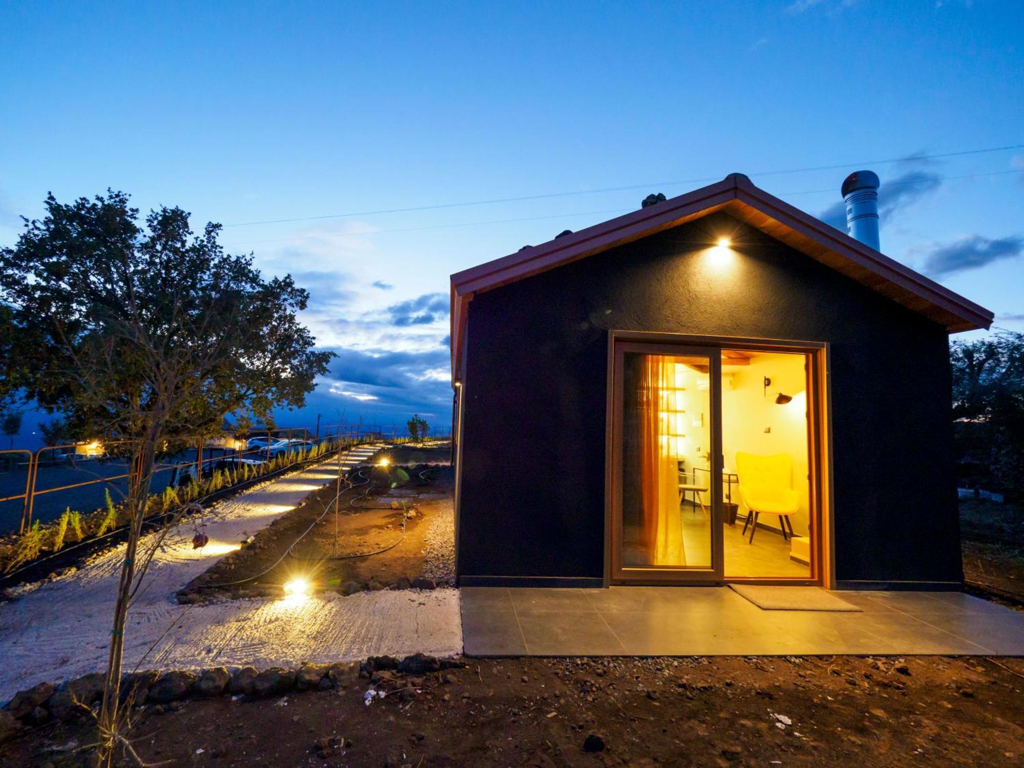 Podere Dell'Etna Segreta - Essential Nature Hotel & Glamping Biancavilla Exterior foto